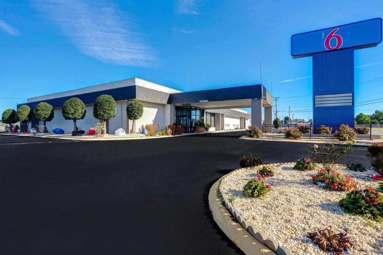 Motel 6 Burlington Eksteriør bilde