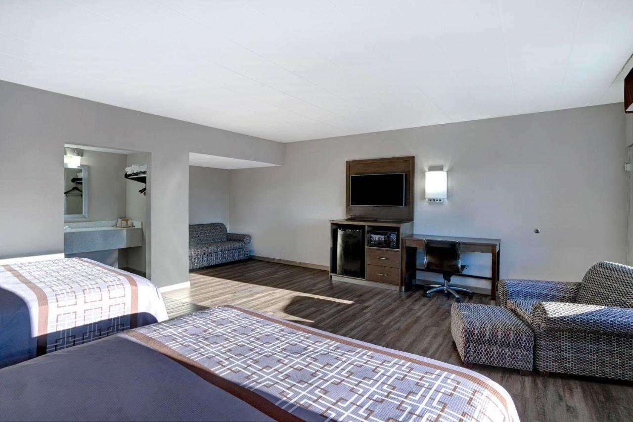 Motel 6 Burlington Eksteriør bilde
