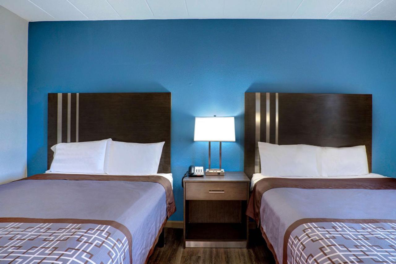 Motel 6 Burlington Eksteriør bilde