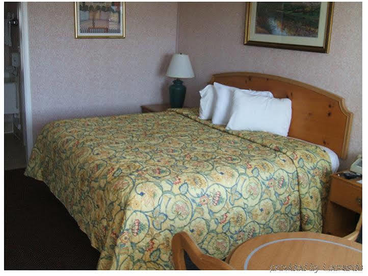 Motel 6 Burlington Eksteriør bilde