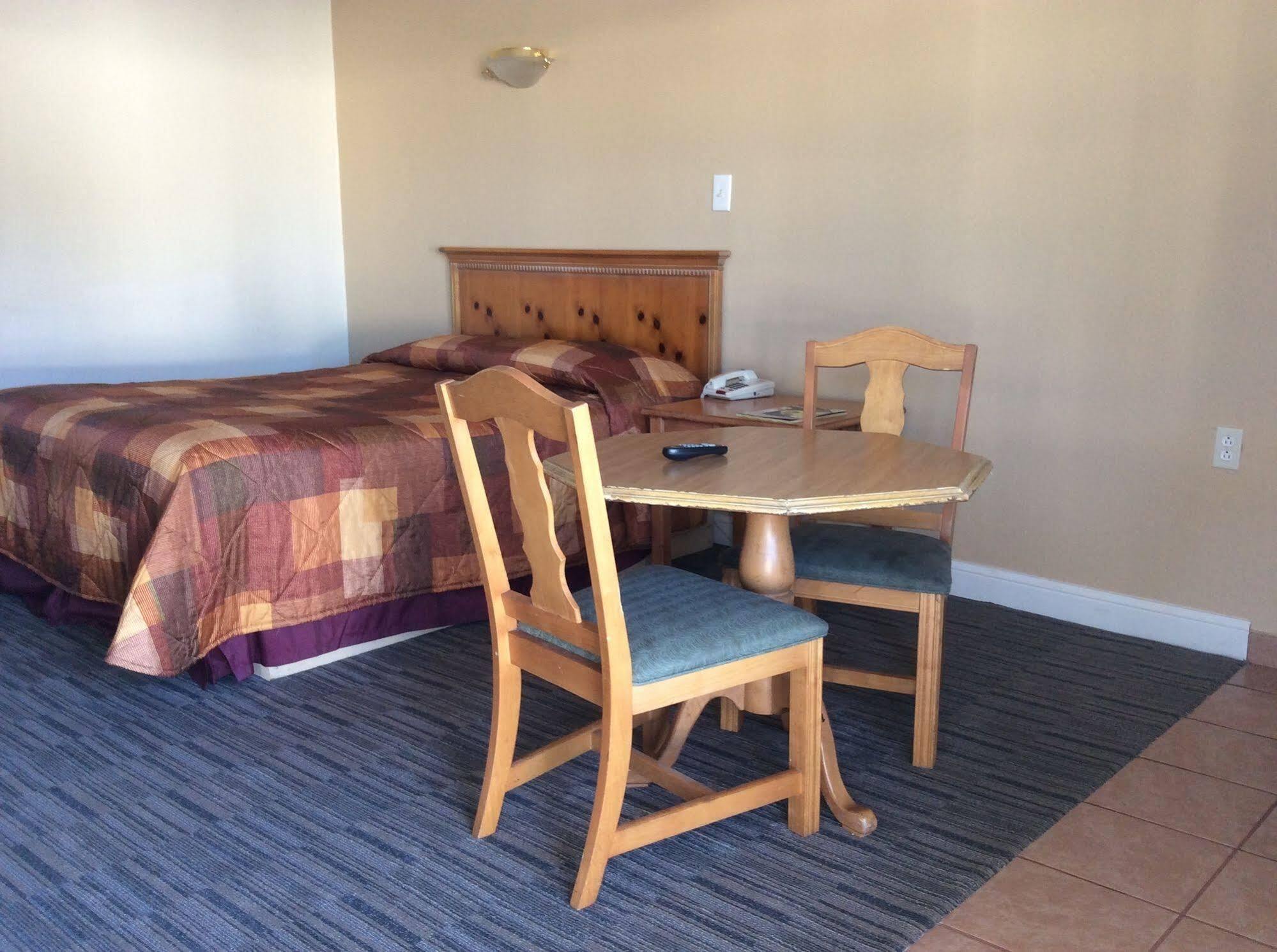 Motel 6 Burlington Eksteriør bilde